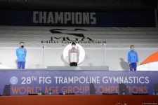 В Баку состоялась церемония награждения победителей заключительного дня Всемирных соревнований среди возрастных групп по прыжкам на батуте и тамблингу (ФОТО)
