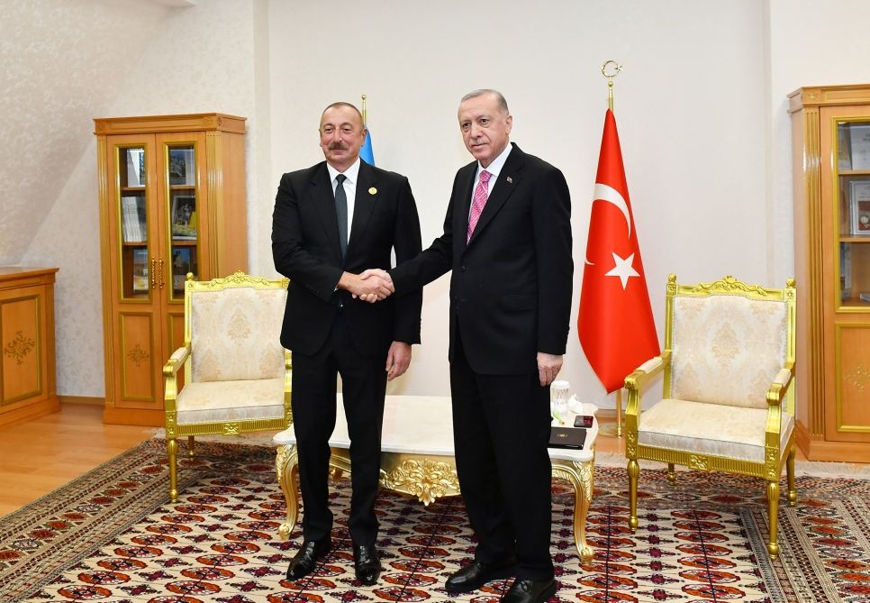 Состоялась встреча Президента Ильхама Алиева с Президентом Турции Реджепом Тайипом Эрдоганом (ФОТО/ВИДЕО)