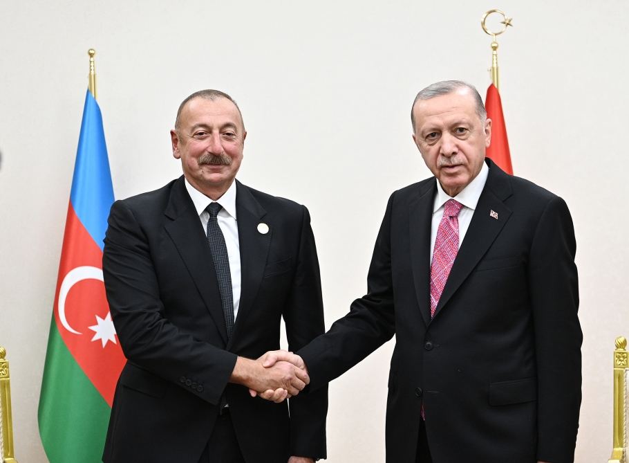 President Ilham Aliyev met with Turkish President Recep Tayyip Erdogan (PHOTO/VIDEO)