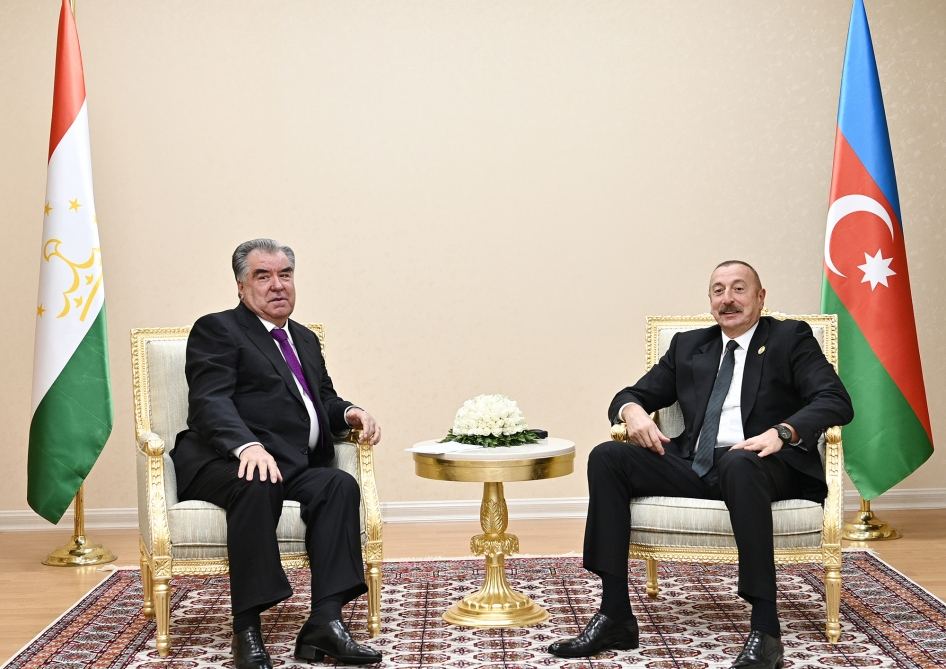 Состоялась встреча Президента Ильхама Алиева с Президентом Таджикистана Эмомали Рахмоном (ФОТО/ВИДЕО)