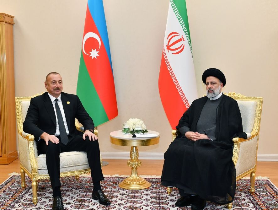 Состоялась встреча Президента Ильхама Алиева с Президентом Ирана Сейедом Эбрахимом Раиси (ФОТО/ВИДЕО)