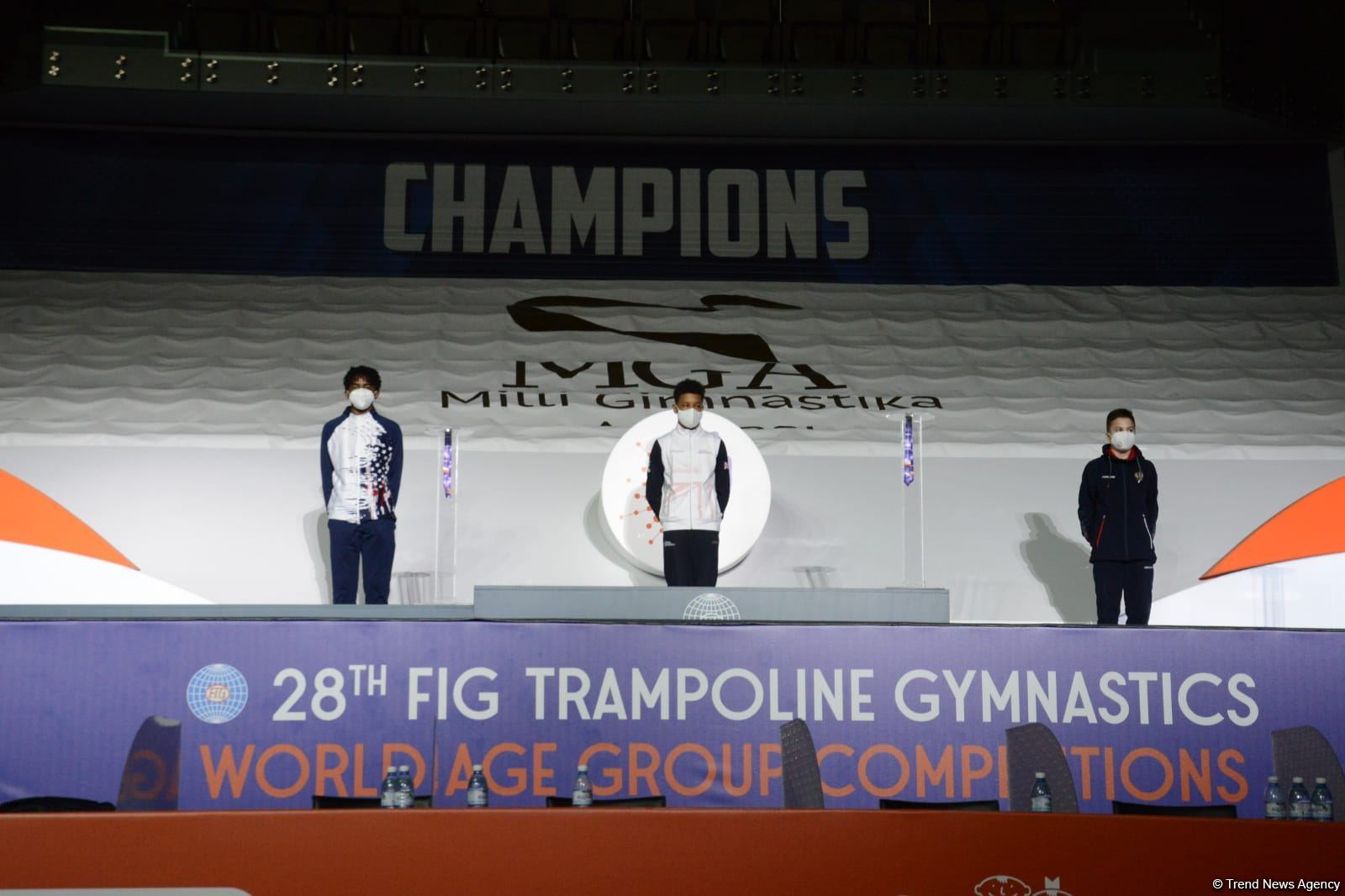 В Баку состоялась церемония награждения победителей заключительного дня Всемирных соревнований среди возрастных групп по прыжкам на батуте и тамблингу (ФОТО) - Gallery Image