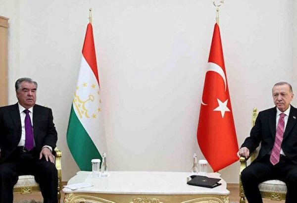 Cumhurbaşkanı Erdoğan Tacikistan Cumhurbaşkanı Rahman ile görüştü
