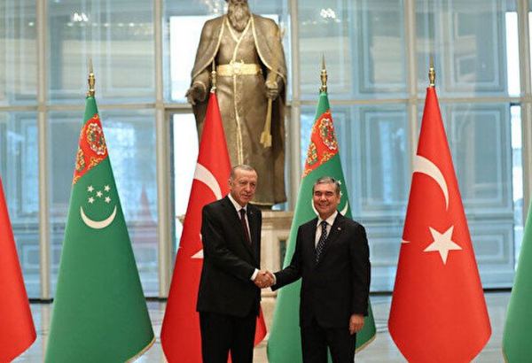 Türkiye ve Türkmenistan arasında anlaşmalar imzalandı: 9 madde 5 milyar dolar