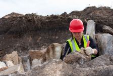 На территории Човдарского золотого рудника обнаружен новый археологический памятник (ФОТО) - Gallery Thumbnail