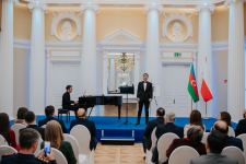 В Польше отметили 880-летие великого азербайджанского поэта и мыслителя Низами Гянджеви (ФОТО)