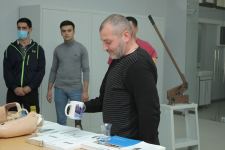 Минтруда Азербайджана обеспечило еще одну группу ветеранов Отечественной войны высокотехнологичными протезами (ФОТО) - Gallery Thumbnail