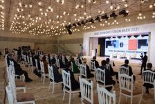 UNEC İqtisadi Forumun birinci günü uğurla başa çatıb (FOTO)