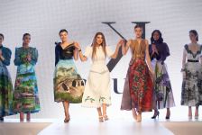 Azerbaijan Fashion Week  - вечерние и свадебные платья, харыбюльбюль, эклектика, ready-to-wear…  (ФОТО)