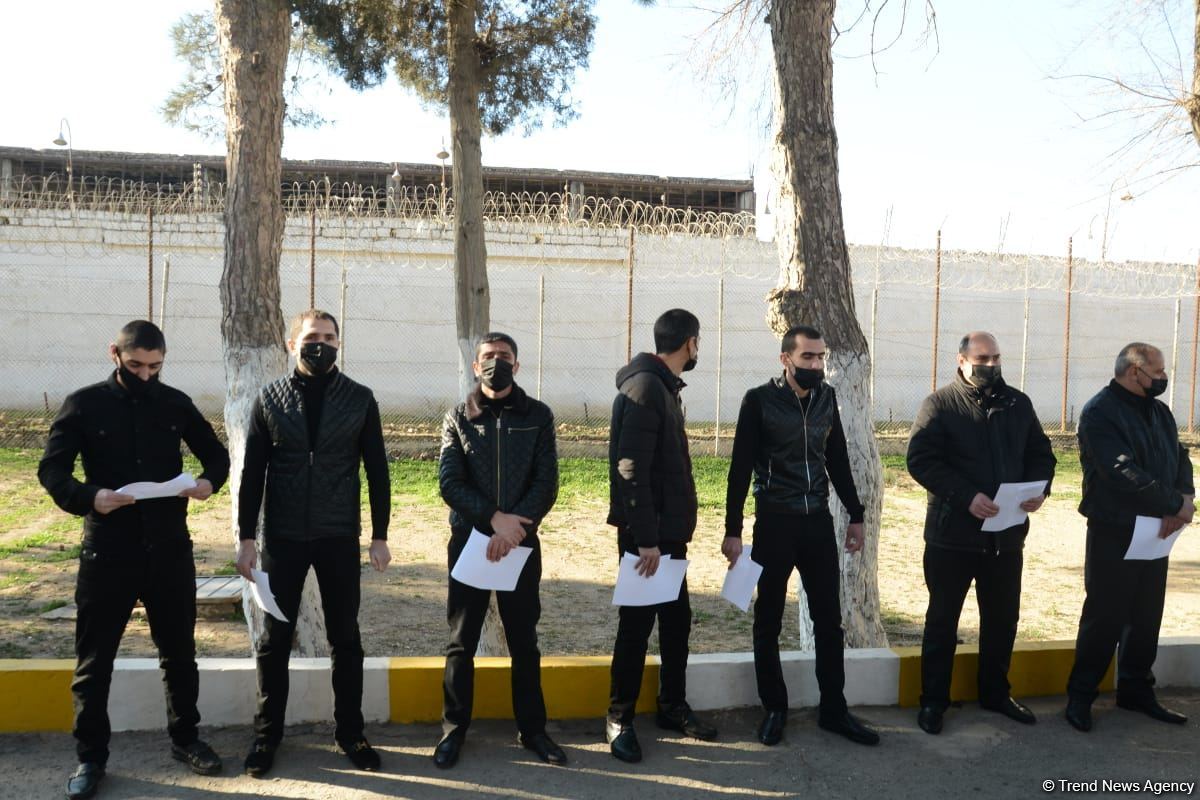 В рамках акта об амнистии из исправительного учреждения №1 освобождены 19 человек - минюст Азербайджана (ФОТО)