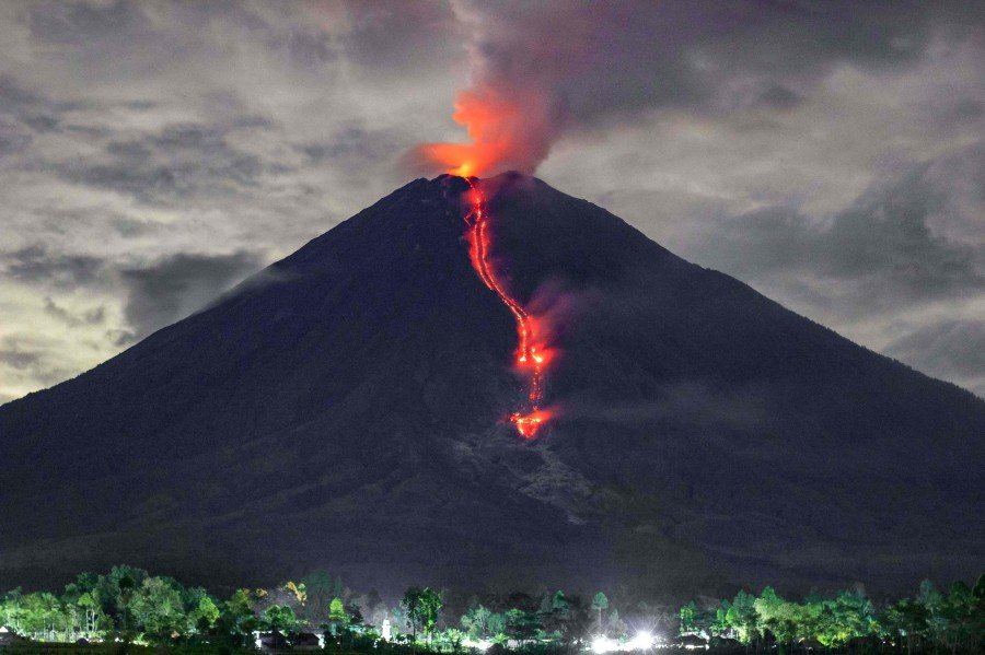 Indonesia Semeru volcanic eruption kills 14; dozens injured