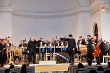 Зимний вечер в Баку озарен теплом великой классической музыки (ВИДЕО, ФОТО) - Gallery Thumbnail