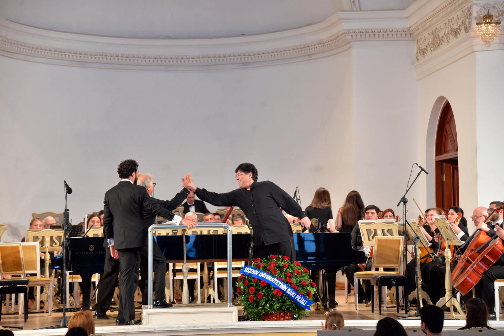 Зимний вечер в Баку озарен теплом великой классической музыки (ВИДЕО, ФОТО) - Gallery Image
