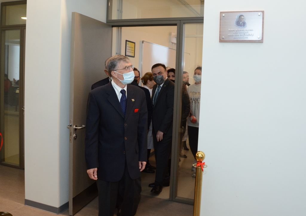 UNEC-də Aziz Sancar adına Qida təhlükəsizliyi laboratoriyasının açılışı olub (FOTO) - Gallery Image