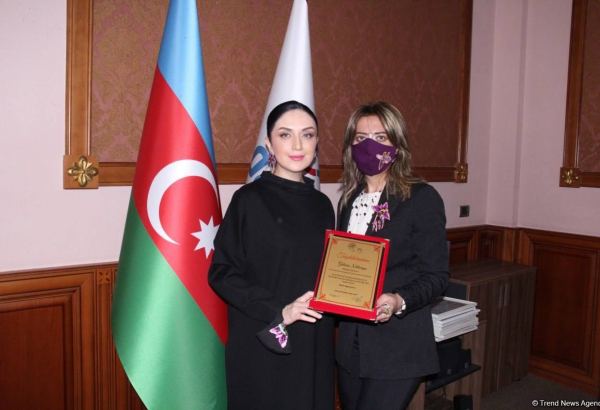 Организация из Нидерландов отметила деятелей культуры Азербайджана за вклад в поддержку диаспорской  деятельности (ФОТО)