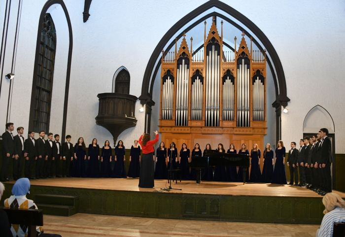 В Баку торжественно отметили юбилей  Gənclərə dəstək – красивая музыка и несмолкающие аплодисменты (ФОТО) - Gallery Image