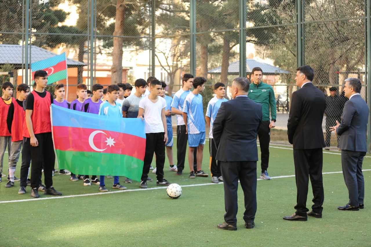 Suraxanı rayonunda “Böyük Zəfər” məhəllələrarası mini futbol yarışlarının rayon turu başa çatıb (FOTO) - Gallery Image