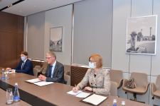 Azerbaijani FM meets with German ambassador (PHOTO)