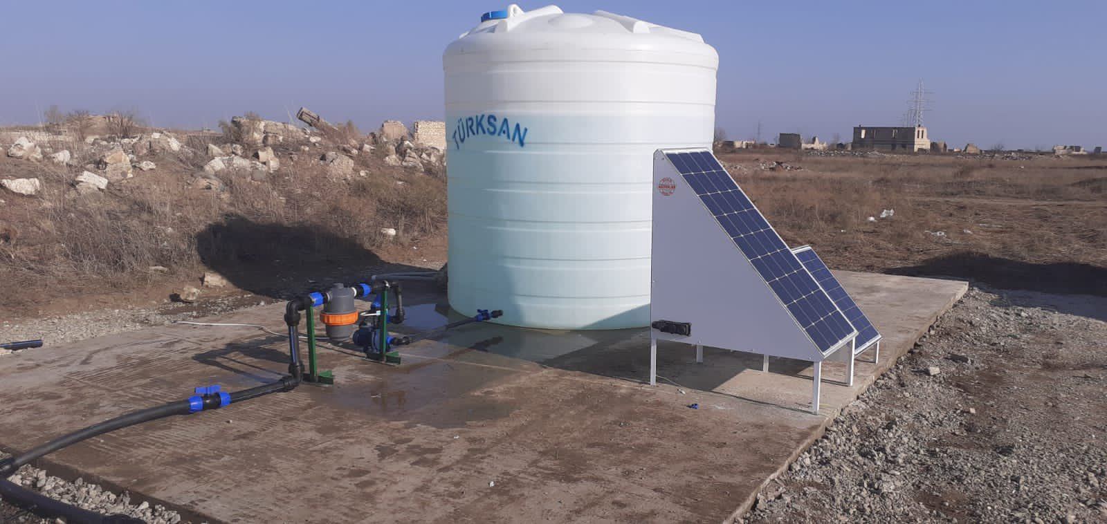 В Агдамском промышленном парке установлена система капельного орошения, работающая на солнечной энергии - Эмин Гусейнов (ФОТО)