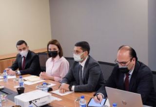 Председатель правления Фонда возрождения Карабаха встретился с делегацией Исламского банка развития