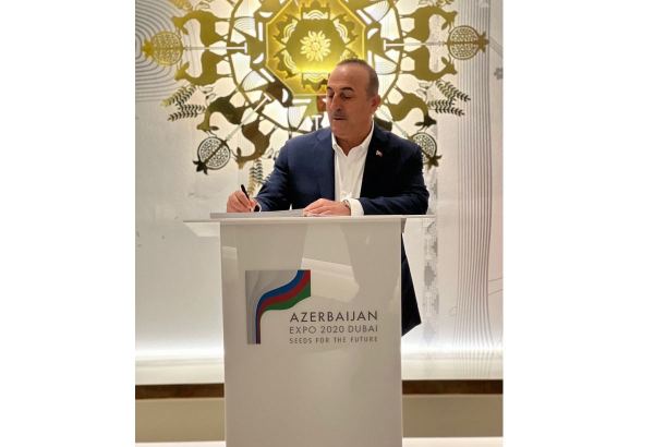 Глава МИД Турции посетил павильон Азербайджана на выставке Dubai Expo 2020 (ФОТО)