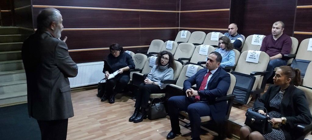 Эльнур Алиев встретился с коллективом Азербайджанского государственного театра пантомимы (ФОТО)