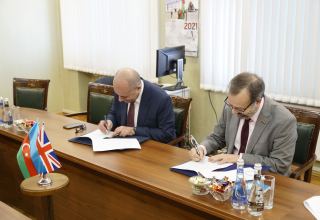 Азербайджан и Великобритания подписали документ  в сфере разминирования  (ФОТО)