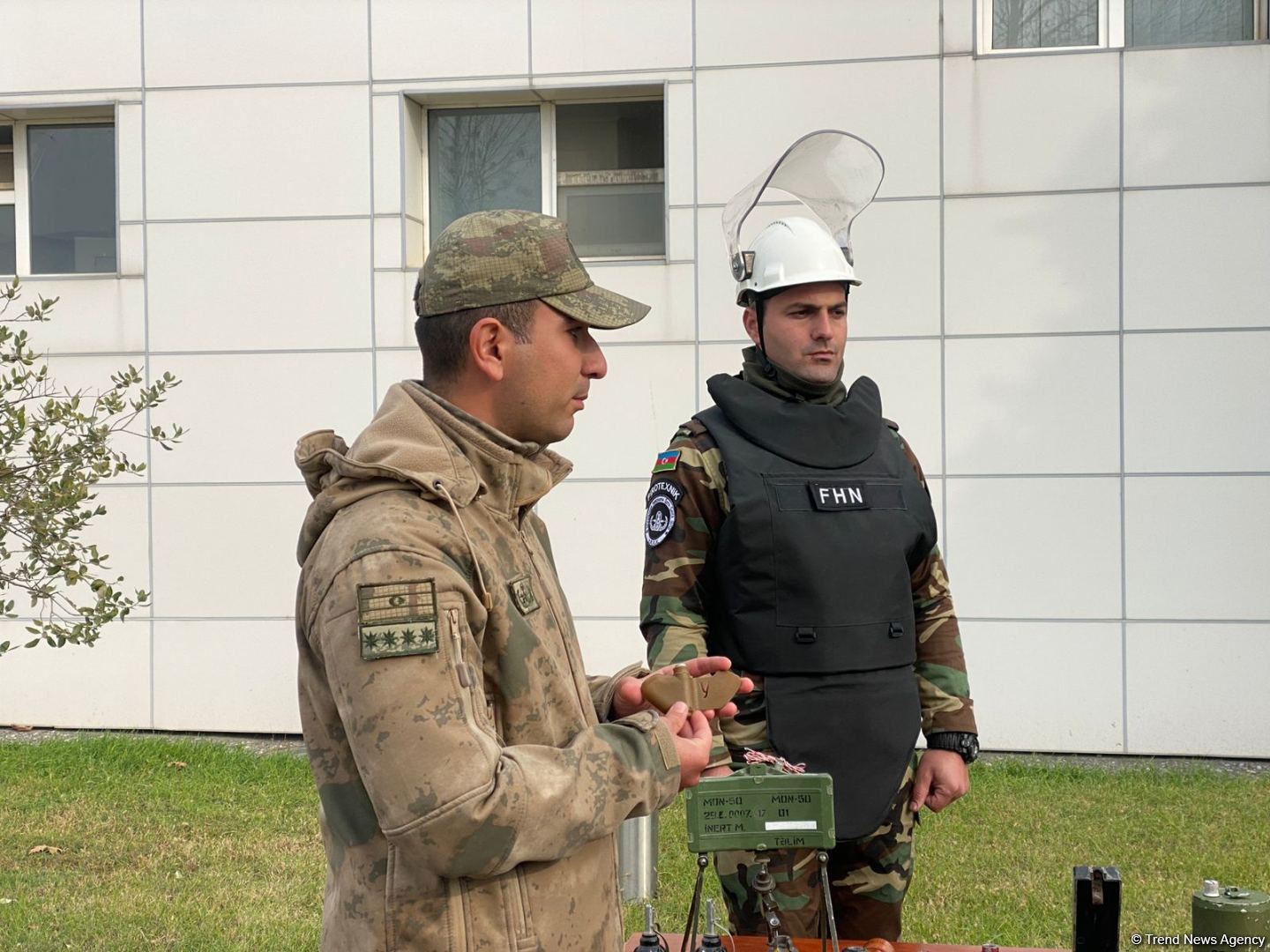 Чтобы усилить взрыв, армяне устанавливали противопехотные мины на противотанковые - МЧС Азербайджана (ФОТО)