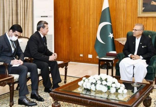 Состоялась встреча министра иностранных дел Туркменистана с Президентом Пакистана