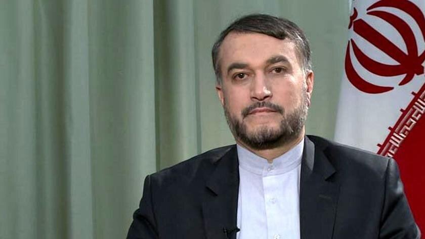Iran’s top diplomat says ready for immediate prisoner swap with US