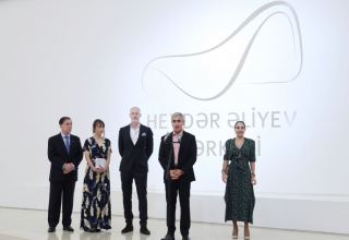 VP of Heydar Aliyev Foundation Leyla Aliyeva attends opening of solo exhibition "Gratitude" by Brazilian street artist Nina Pandolfo (PHOTO/VIDEO)