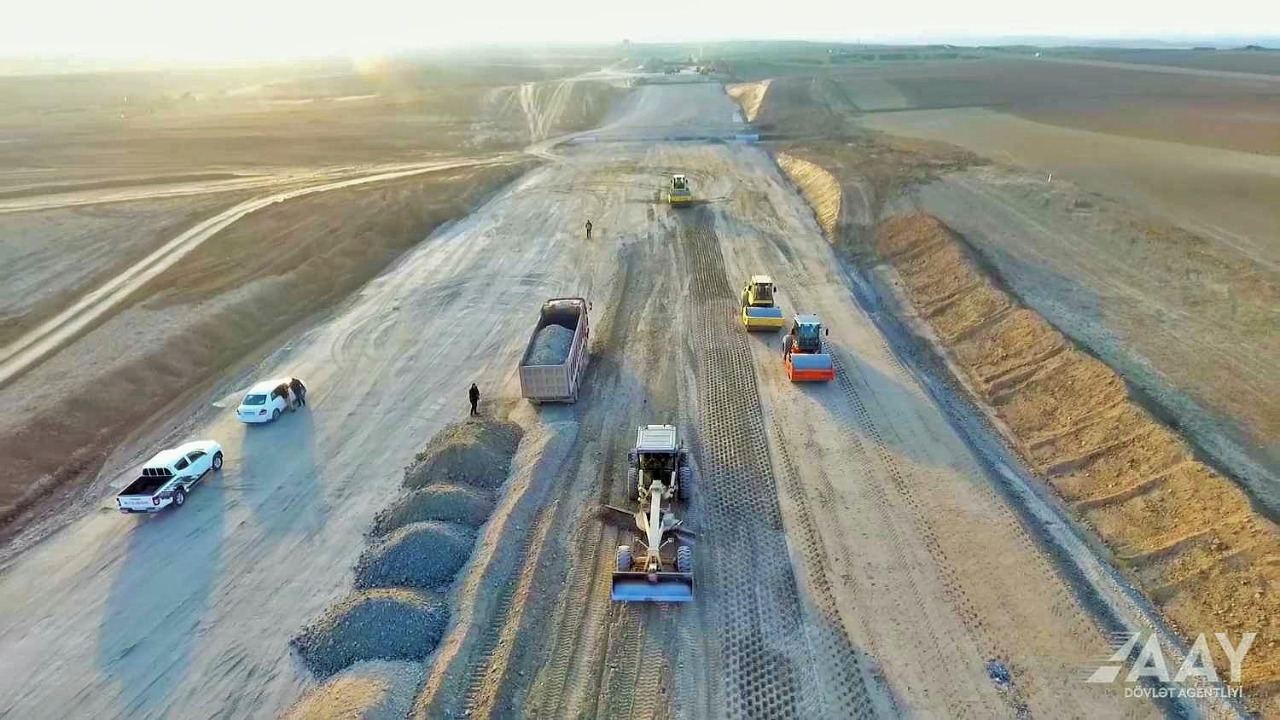 Rapid construction of Ahmadbayli-Fuzuli-Shusha highway continues - State Agency for Azerbaijan Automobile Roads (PHOTO)