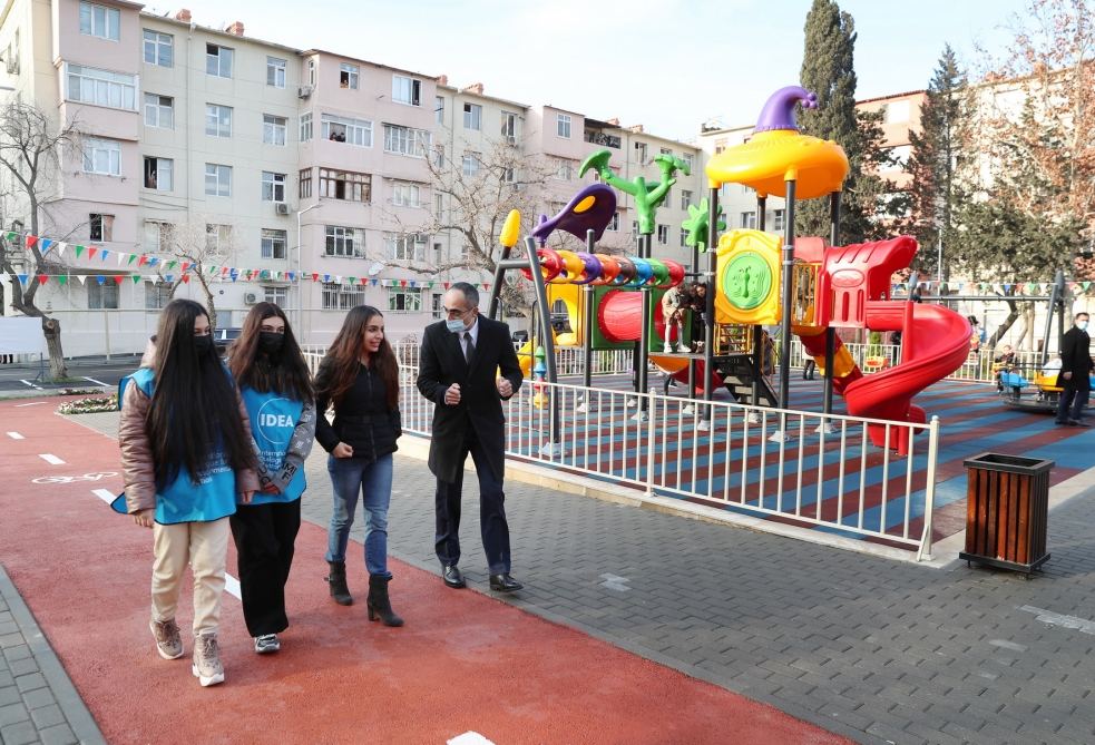 Heydar Aliyev Foundation VP Leyla Aliyeva takes part in opening ceremony of another yard, renovated within "Our Yard" project (PHOTO)