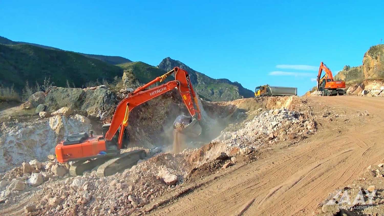 Продолжается строительство автодороги Губадлы-Эйвазлы (ФОТО/ВИДЕО)