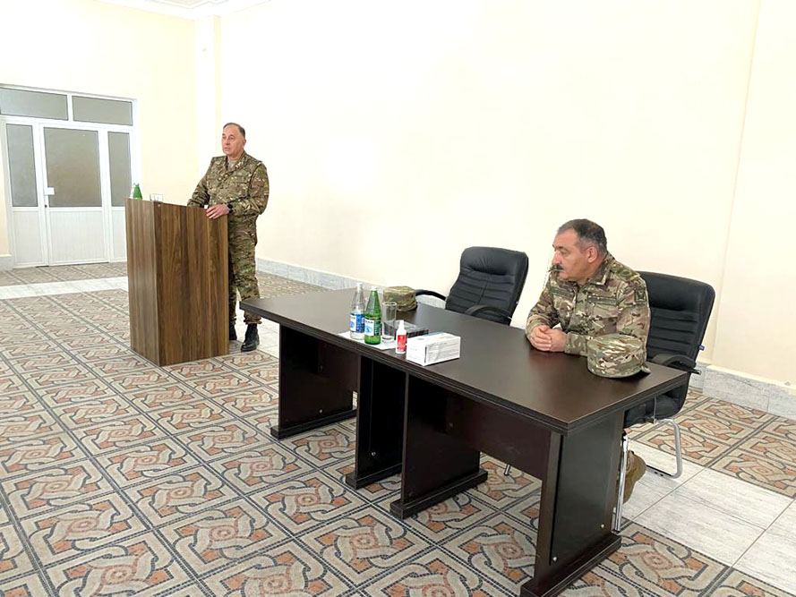 Начальник Генштаба ВС Азербайджана побывал в Сухопутных войсках (ФОТО)