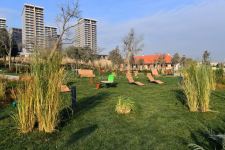 President Ilham Aliyev and First Lady Mehriban Aliyeva view conditions created at newly renovated Nizami Ganjavi Park (PHOTO/VIDEO)