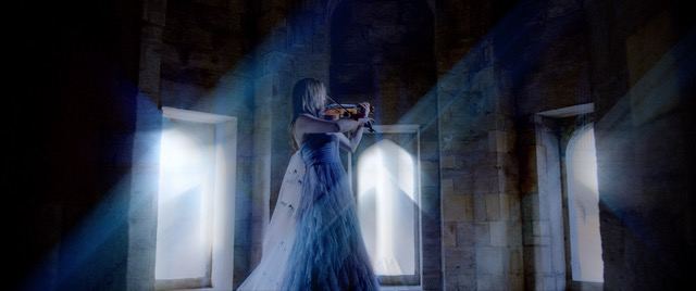 В Лондоне пройдет презентация фильма "Скрипка Лейлы" с инсталляциями азербайджанского сюрреалиста (ВИДЕО, ФОТО)