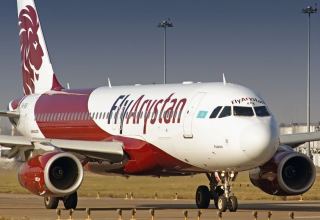 Казахстанский самолет совершил экстренную посадку в Узбекистане