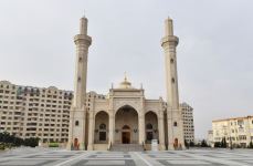 President Ilham Aliyev and First Lady Mehriban Aliyeva view conditions created at new building of “Khanim Fatimeyi Zahra” mosque in Yenı Gunashli (PHOTO/VIDEO)