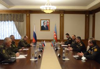Azerbaijani MoD receives new commander of Russian peacekeeping forces