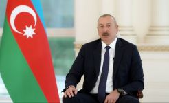 Президент Азербайджана Ильхам Алиев дал интервью местным телеканалам (ФОТО/ВИДЕО)