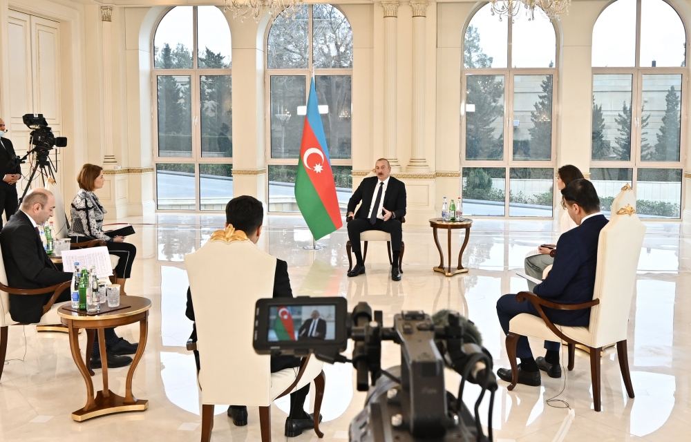 Prezident İlham Əliyev yerli televiziya kanallarına müsahibə verib (FOTO) - Gallery Image