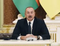 Президент Ильхам Алиев и Президент Володимир Зеленский выступили с заявлениями для печати (ФОТО/ВИДЕО) - Gallery Thumbnail