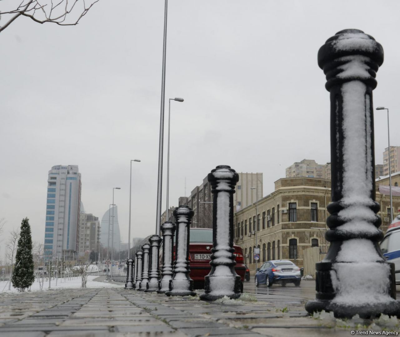 Фоторепортаж из заснеженного Баку - Gallery Image
