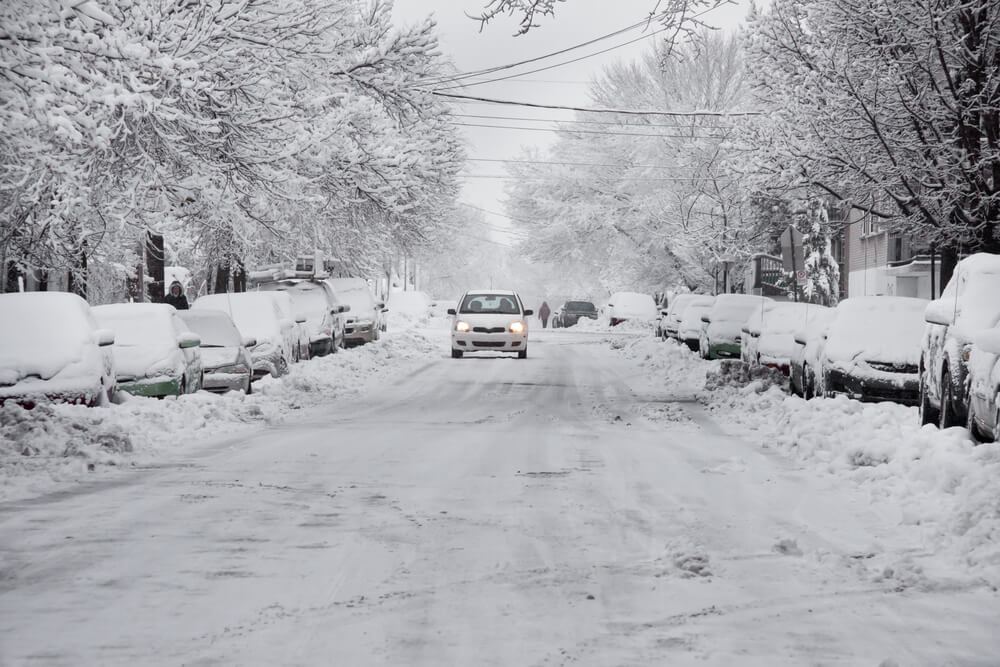 Свыше 100 тыс. человек остаются без электричества из-за снегопадов в США