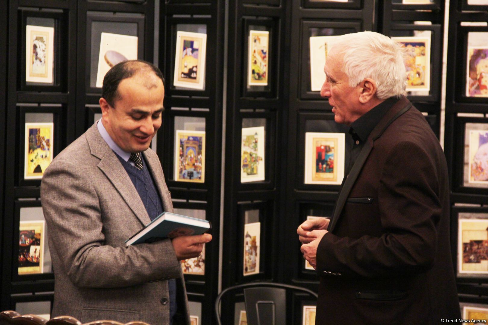 Юбилей Джафара Намига Камала в Баку отметили в атмосфере литературных произведений (ФОТО)
