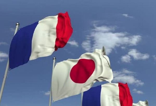 Франция и Япония договорились укреплять военное сотрудничество