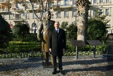 President Ilham Aliyev unveils monument to philanthropist Haji Zeynalabdin Taghiyev in Baku (PHOTO/VIDEO)