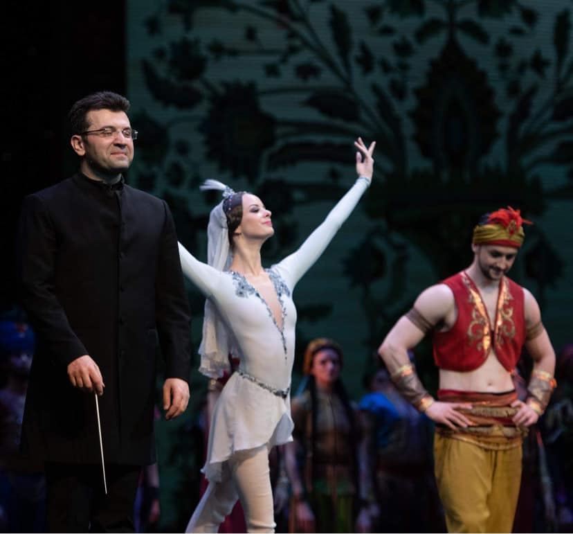 В Мариинском театре начались триумфальные показы балета Фикрета Амирова "Тысяча и одна ночь" (ВИДЕО, ФОТО)