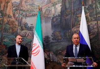 Главы МИД России и Ирана обсудили сотрудничество